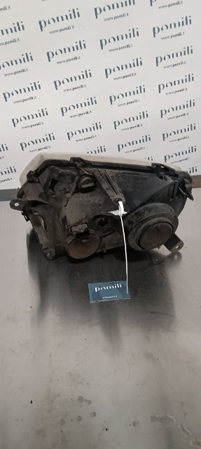 Pomili Fanaleria Dacia Duster proiettore anteriore destro