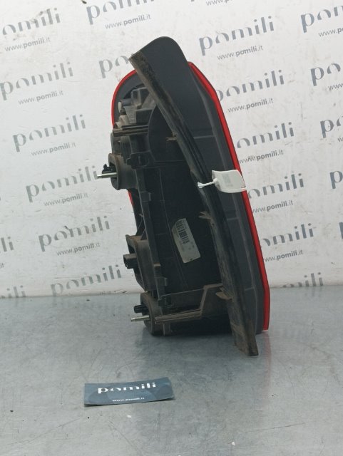 Pomili Fanaleria Fanale posteriore Dacia Duster destro