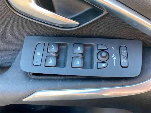 Pomili Rivestimenti interni e parti interne Volvo V40 blocco comandi alzacristalli destro