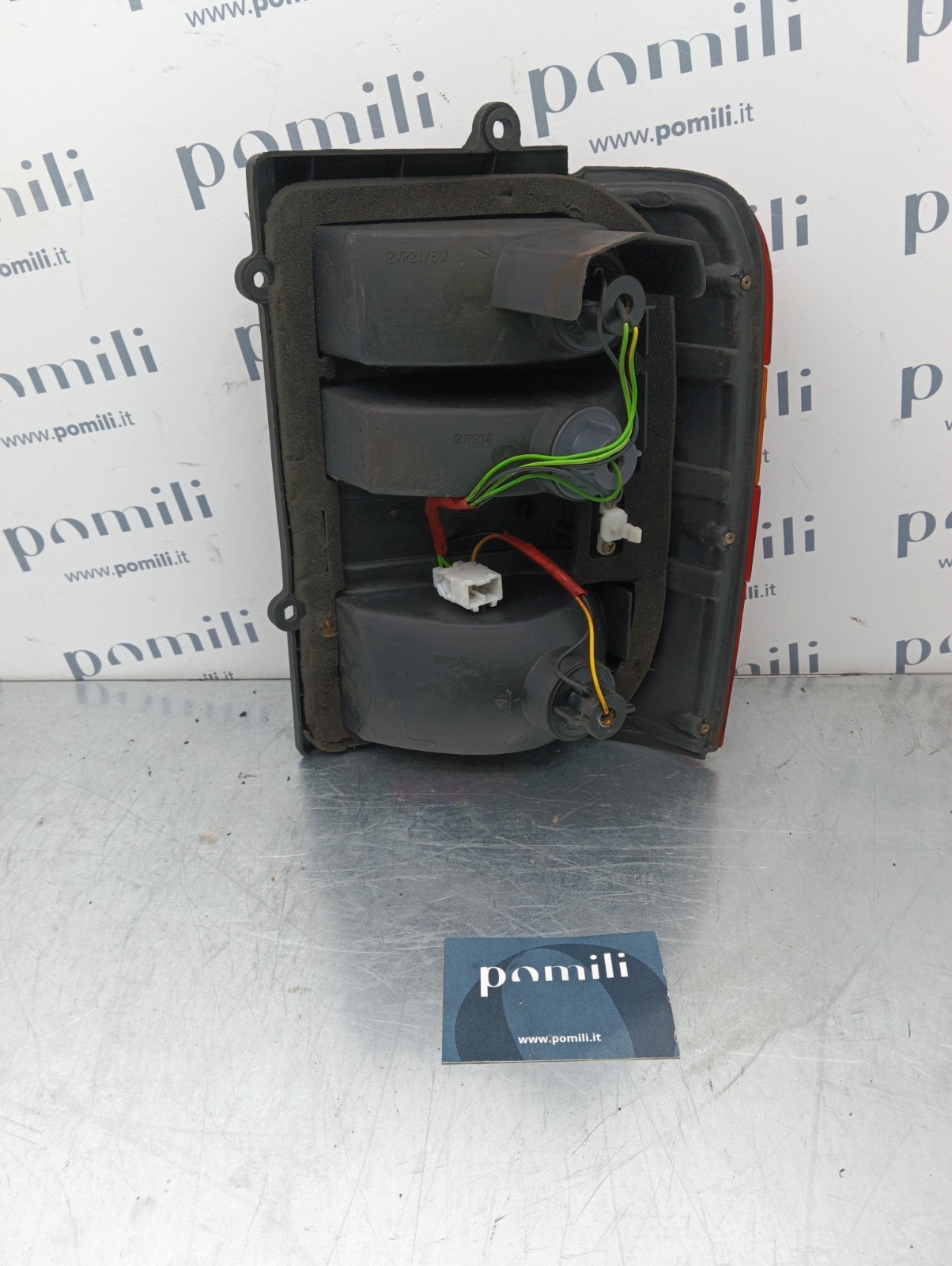 Pomili Fanaleria Fanale Nissan Vanette sinistro 265559C000 usato