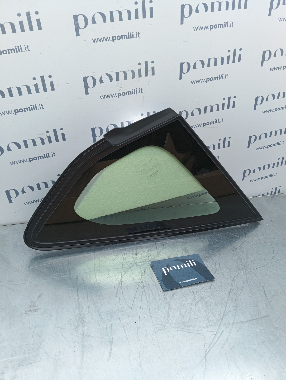 Pomili Cristalli Vetro laterale Toyota Corolla Auris destro fisso 62110-12010