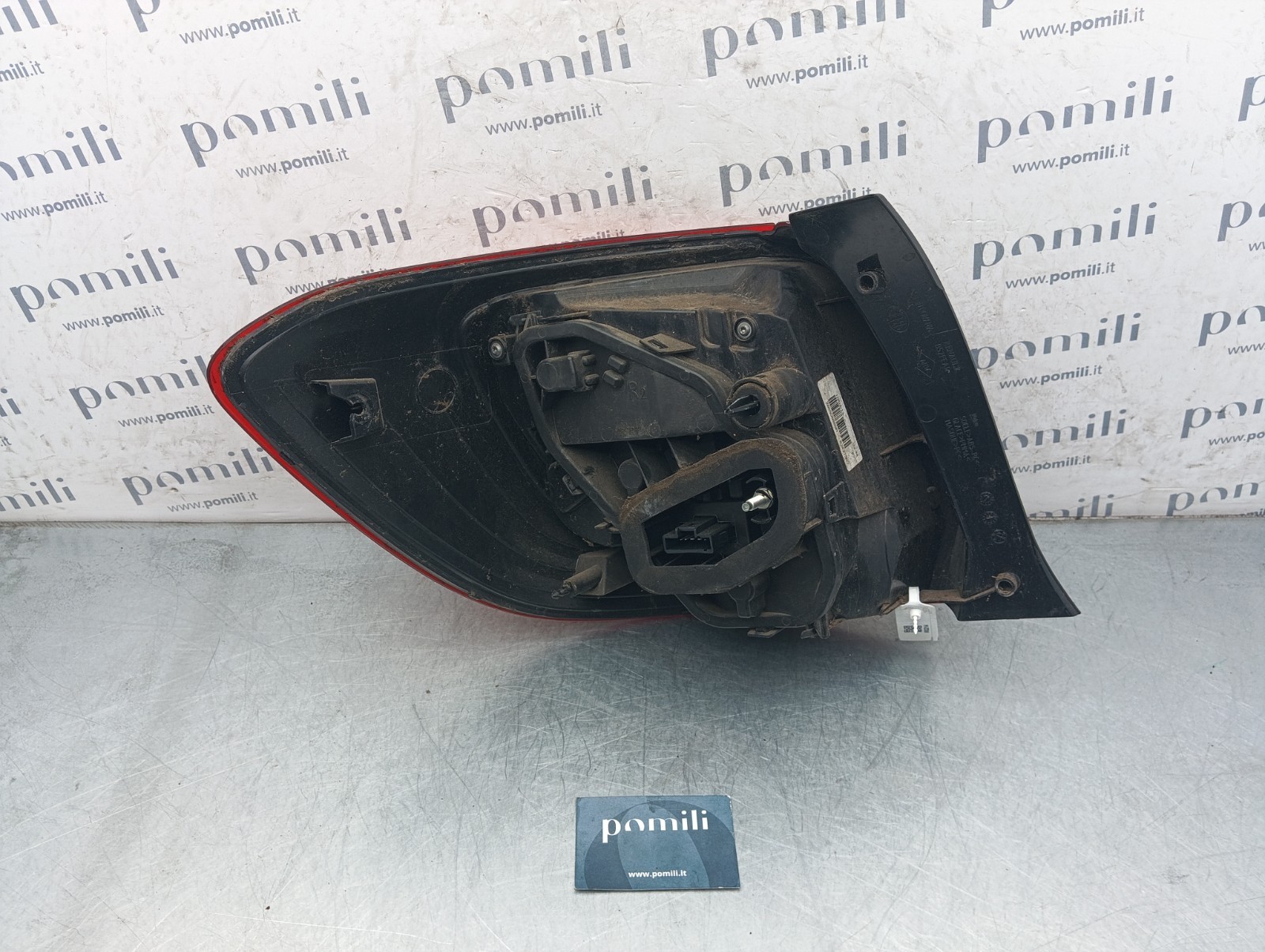 Pomili Fanaleria Sandero fanale posteriore destro usato OEM 265554085R