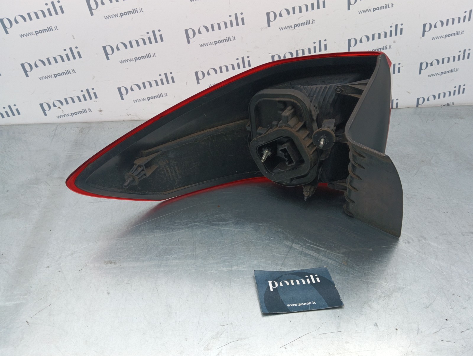 Pomili Fanaleria Ford C-Max (2010-15) 89502670 fanale posteriore destro usato