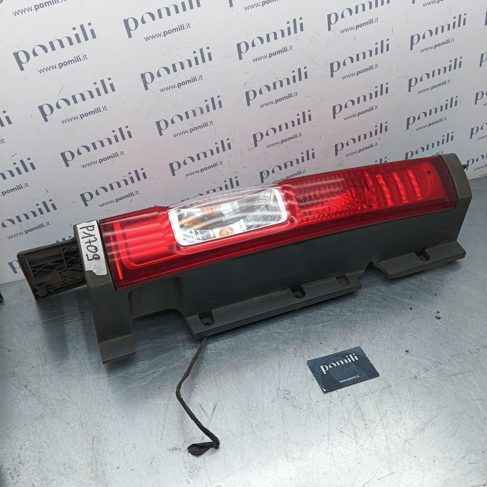 Pomili Fanaleria Trafic II fanale posteriore sinistro 93857722 usato