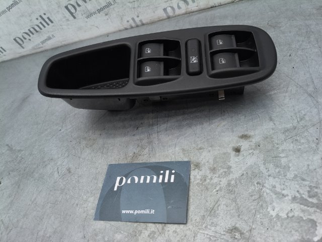 Pomili Rivestimenti interni e parti interne Fiat 500L blocco comandi alzacristalli
