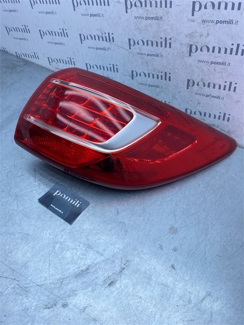 Pomili Fanaleria Fanale post. parte est. DX Kia Sportage 3a Serie S002 fanale posteriore