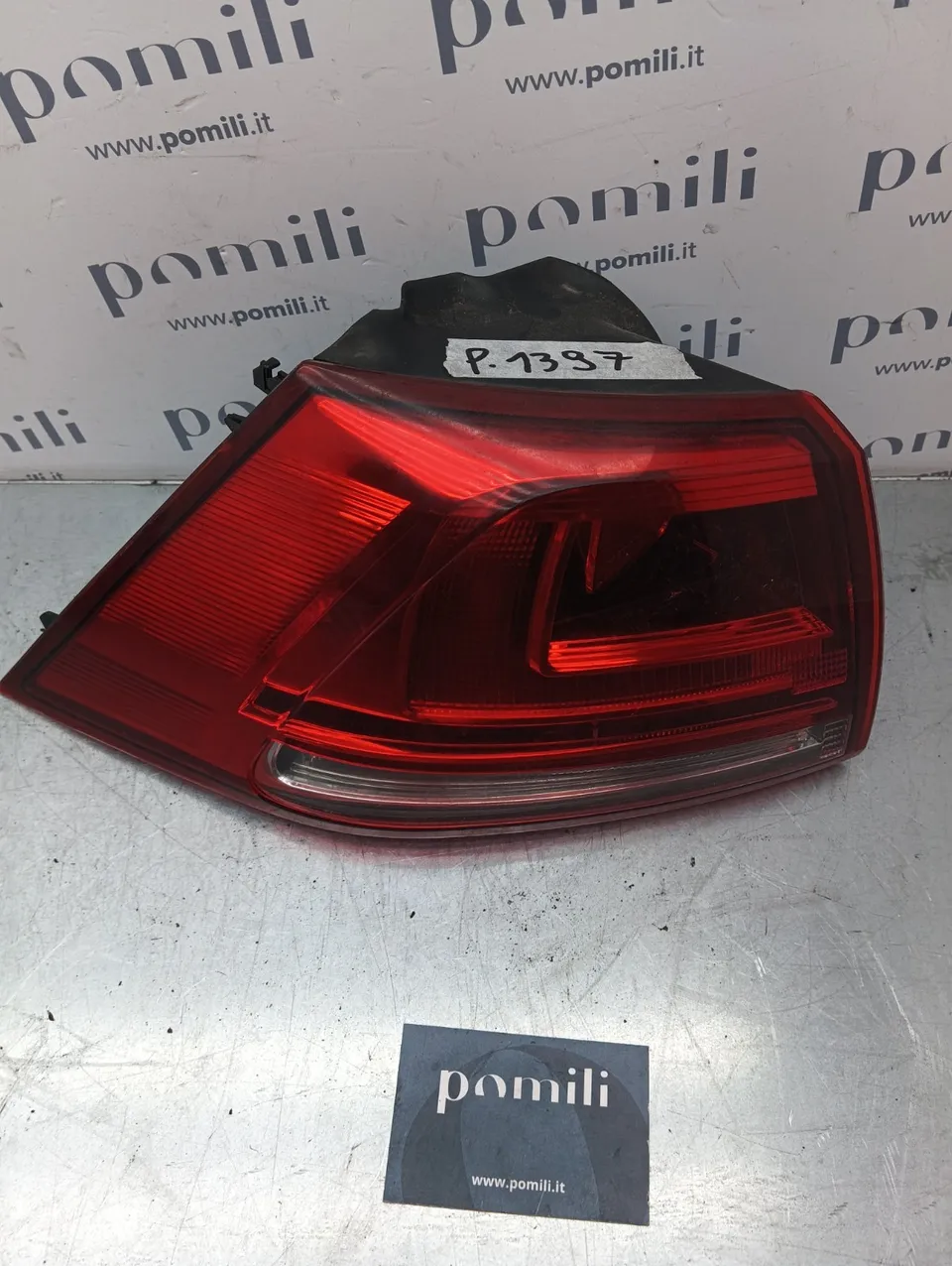 Pomili Fanaleria Volkswagen Golf VII 5G0945095 fanale posteriore sinistro usato