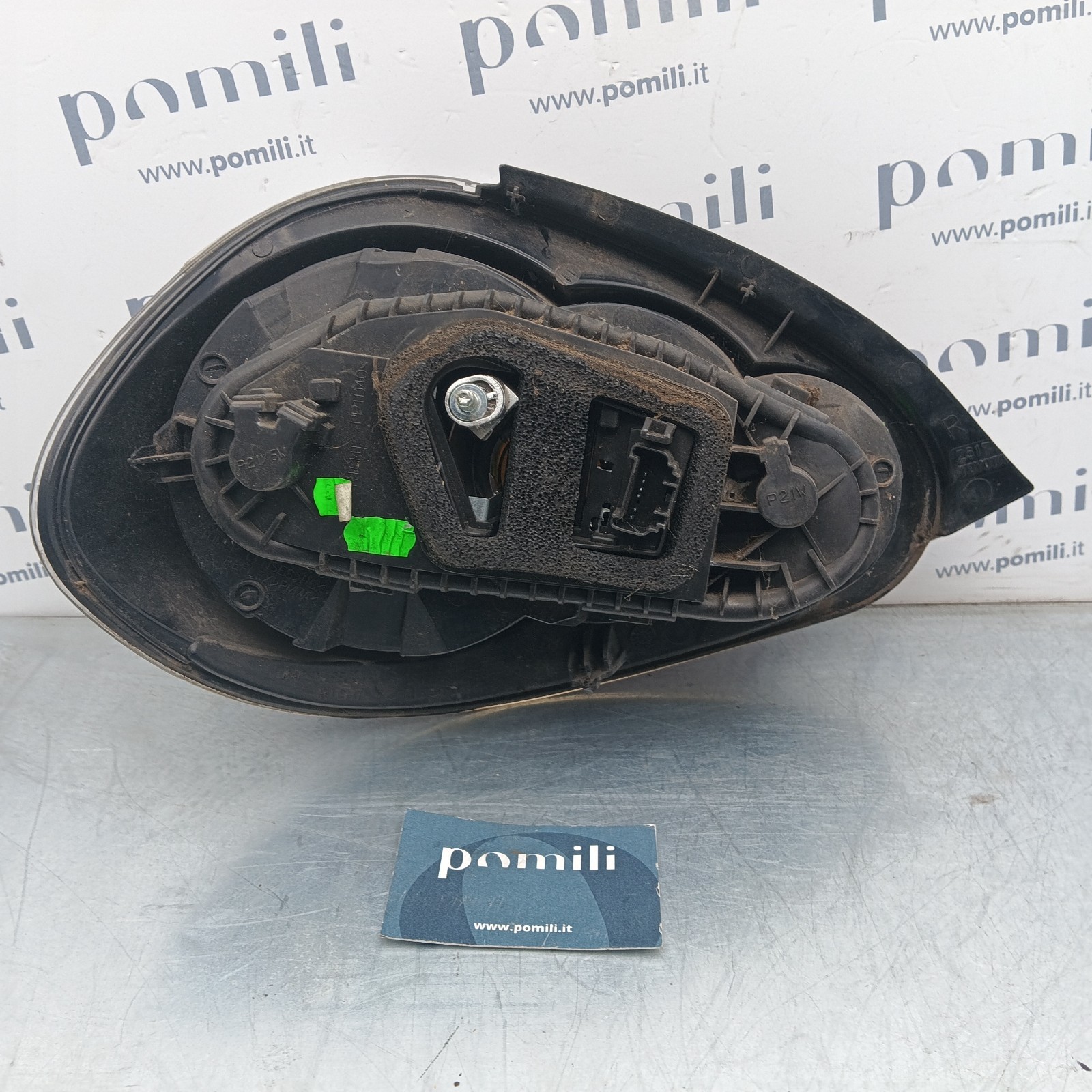 Pomili Fanaleria Toyota Aygo 81550-0H070 fanale destro usato