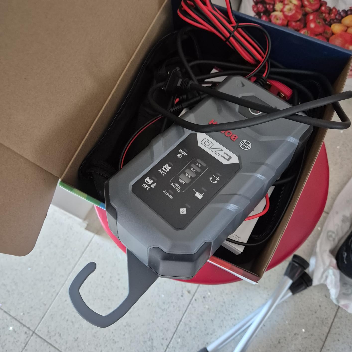 Bosch HCP Caricabatterie e avviatori C70 10 A 12/24 V per batterie AGM