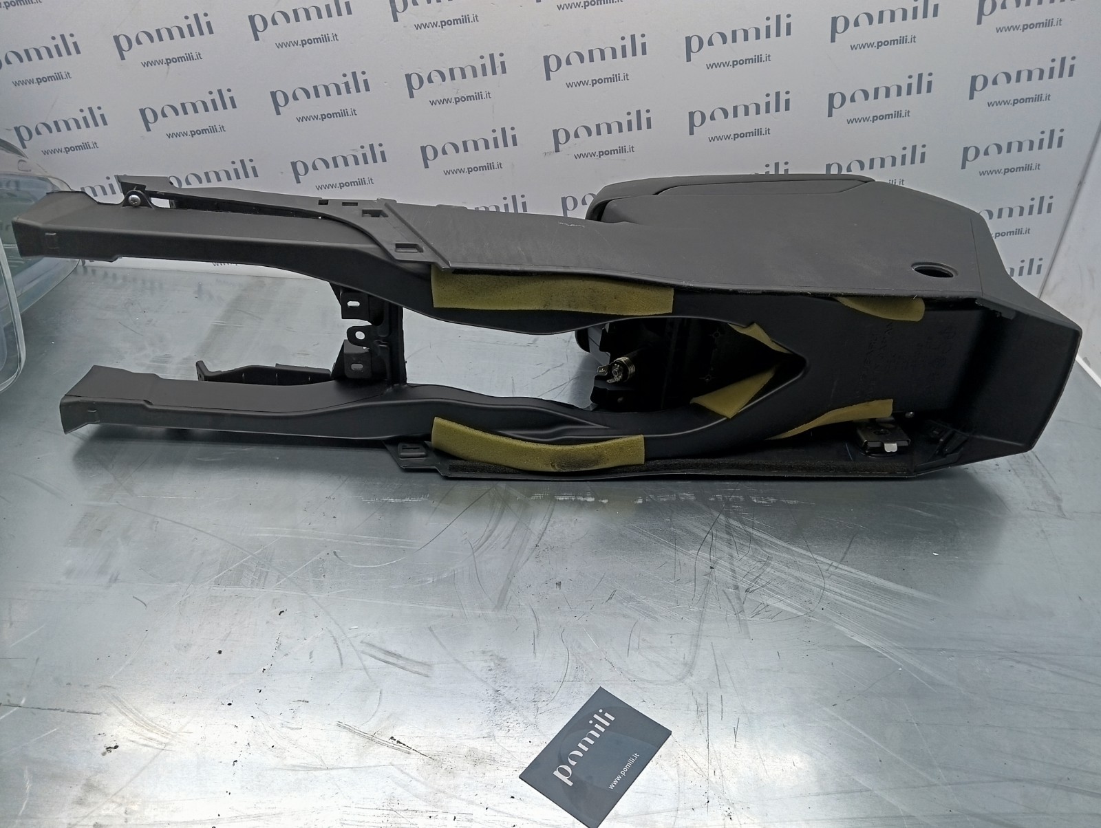 Pomili Rivestimenti interni e parti interne Console centrale completa Subaru Legacy 92174AJ000