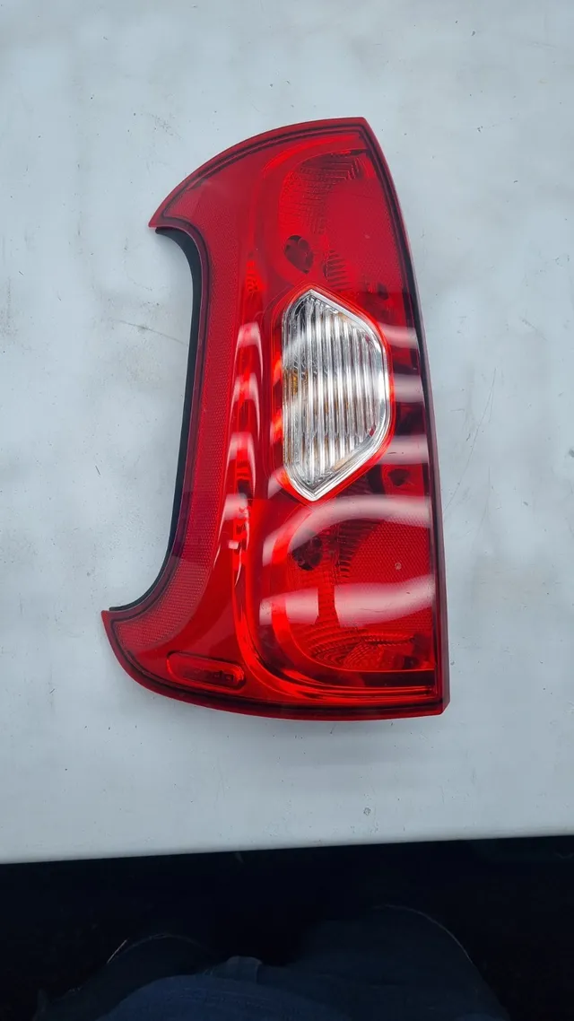 Pomili Fanaleria Fanale posteriore sinistro Fiat Panda 312 521023570 usato