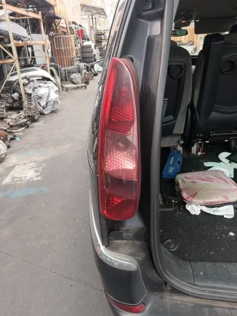 Pomili Fanaleria fanale posteriore Peugeot 807 sinistro 09/02–10/13