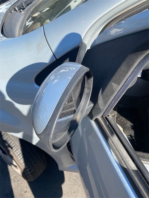 Pomili Cristalli Retrovisore esterno Toyota Aygo 1ª serie sinistro 2005-2014 usato