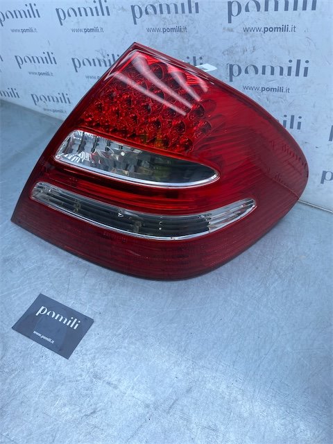 Pomili Fanaleria Mercedes-Benz Classe E W/S211 fanale posteriore destro