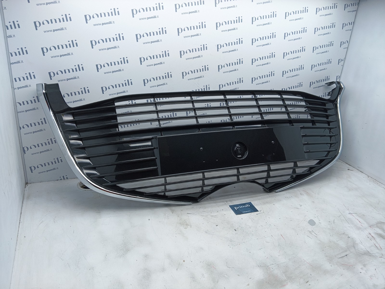 Pomili Paraurti anteriore griglia Toyota Yaris III 53102-0D030 nuova