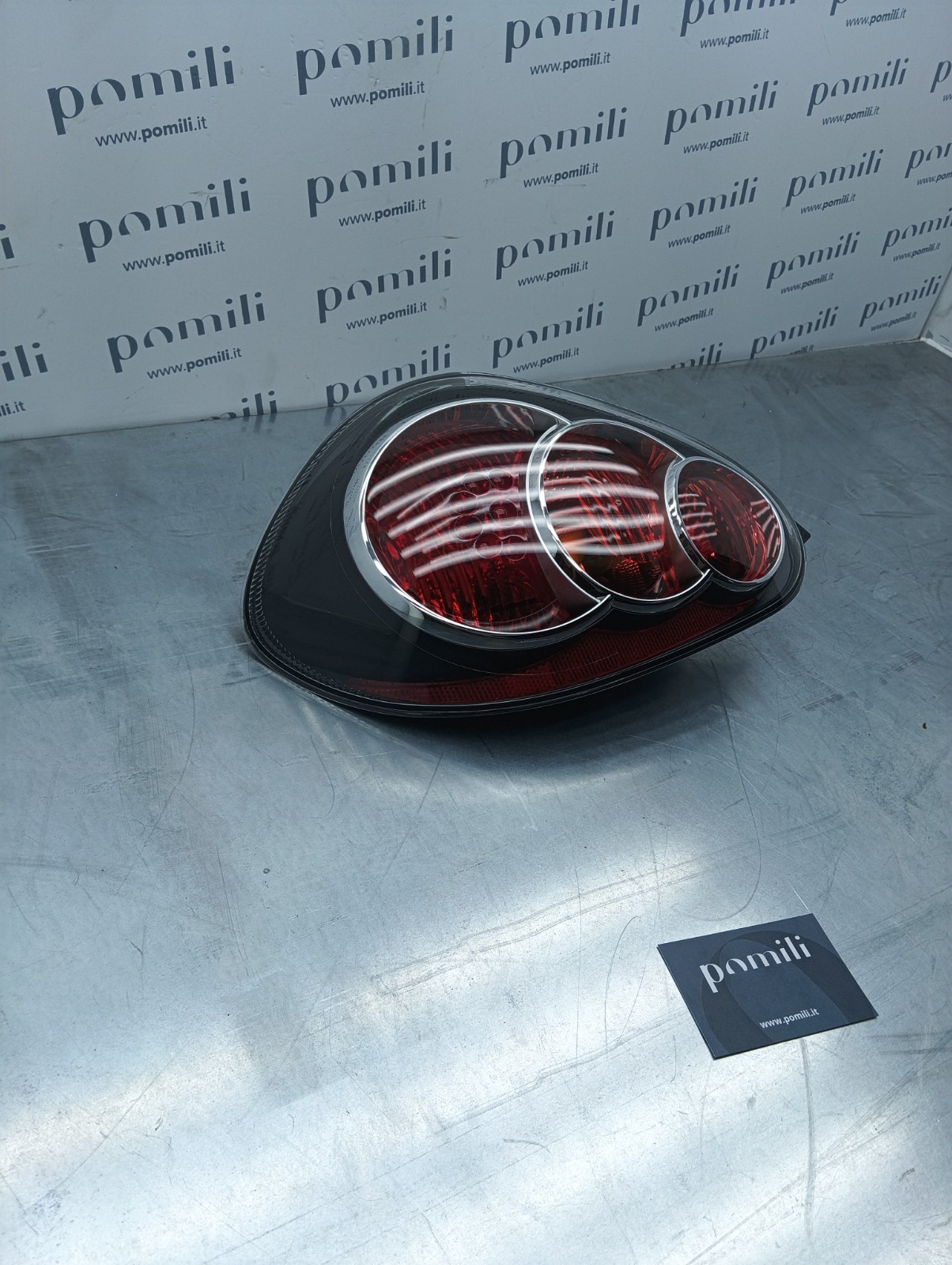 Pomili Fanaleria Fanale posteriore sinistro Toyota Aygo 81561-0H070 fanale nuovo