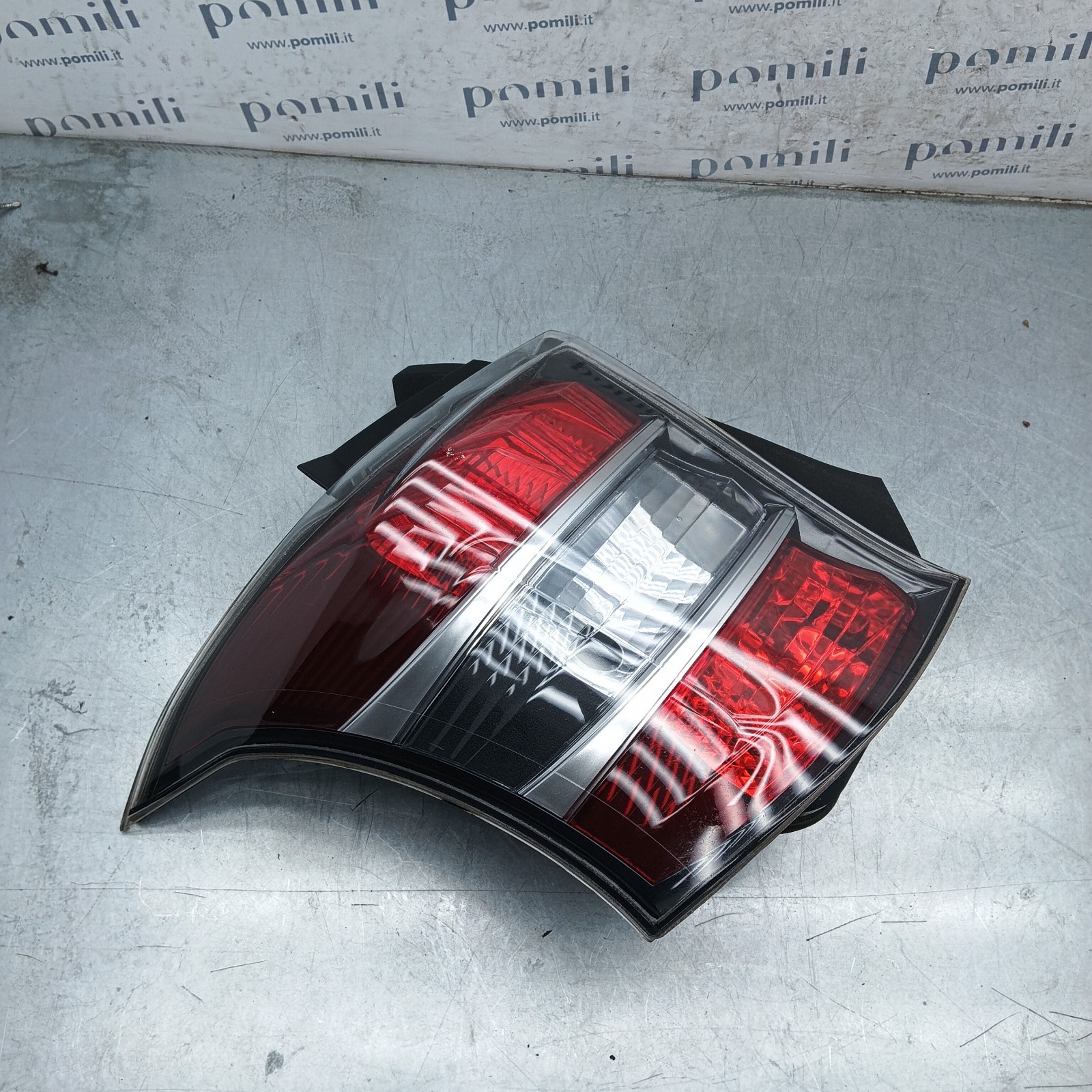 Pomili Fanaleria Fanale posteriore Toyota IQ 8156174021 sinistro usato