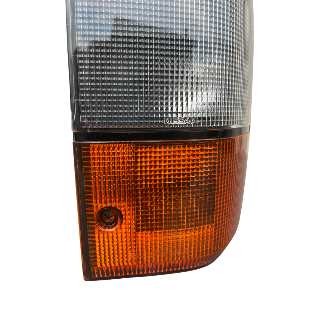 Nissan Patrol 26550-20J00 fanale posteriore destro originale