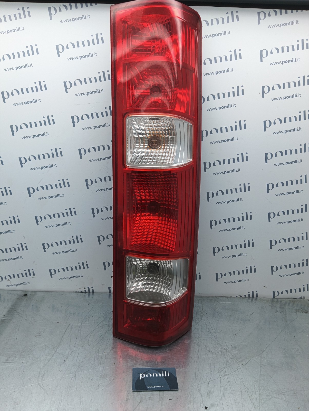Pomili Fanaleria Fanale posteriore destro Iveco Daily IV 08-663-1906R-R usato