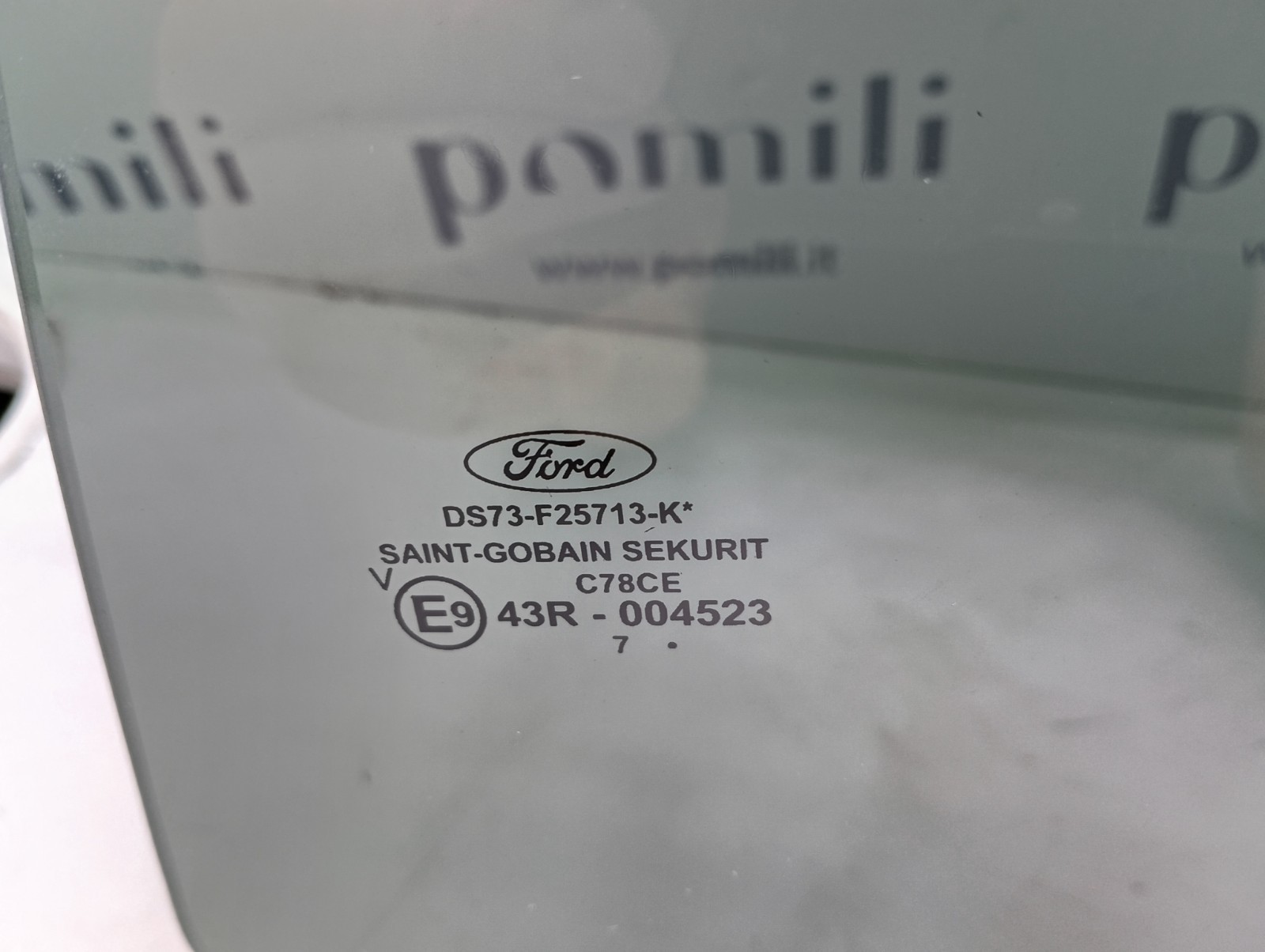 Pomili Cristalli DS73-F25713-K vetro portiera sinistro posteriore nuovo