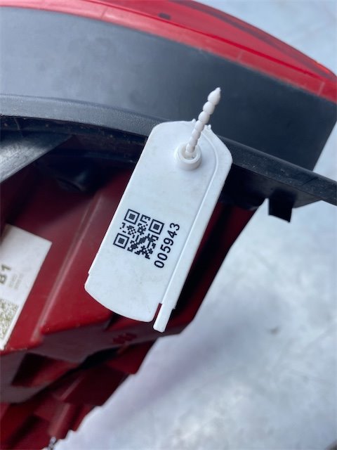 Pomili Fanaleria Fanale post. parte est. DX KIA SPORTAGE 3a Serie (03/14>06/16<)