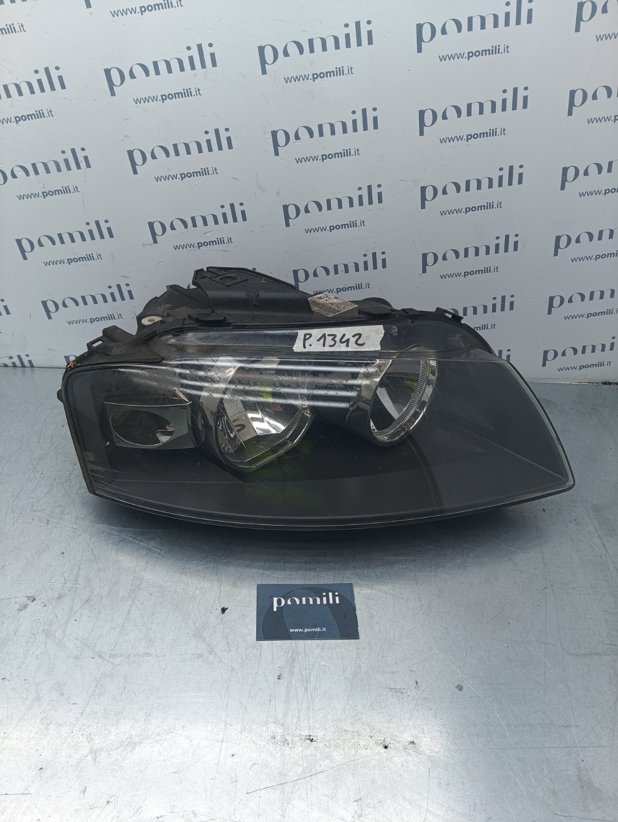 Pomili Fanaleria Faro anteriore destro Audi A3 1305630398 usato