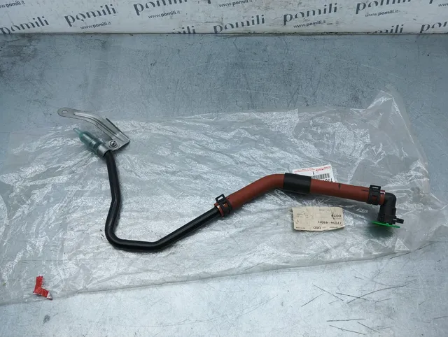 Pomili Alimentazione e scarico Toyota RAV4 (2012-2019) 77014-48011 tubo sfiato serbatoio