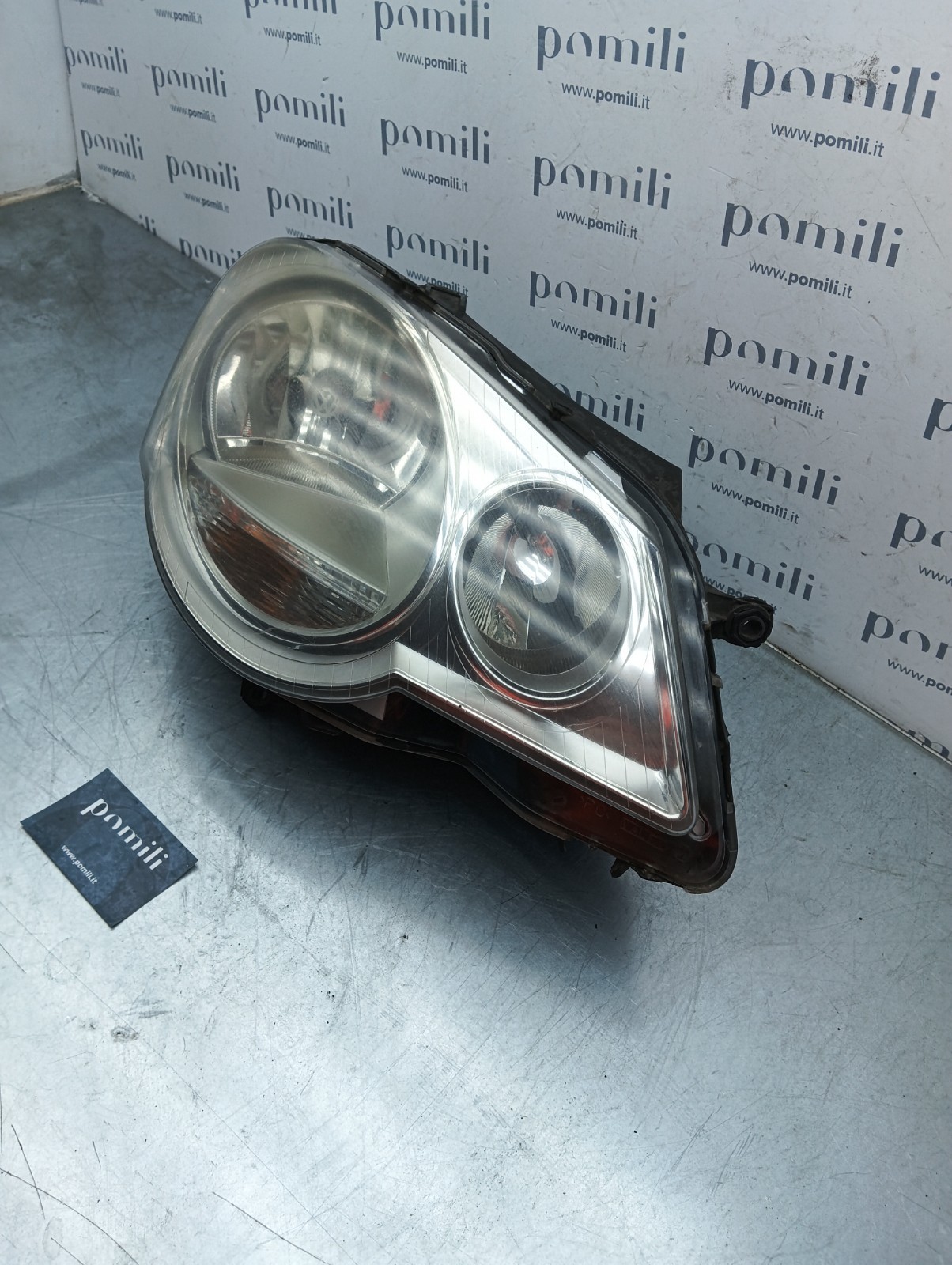 Pomili Fanaleria Faro anteriore destro Volkswagen Polo IV 6Q1941008AT usato
