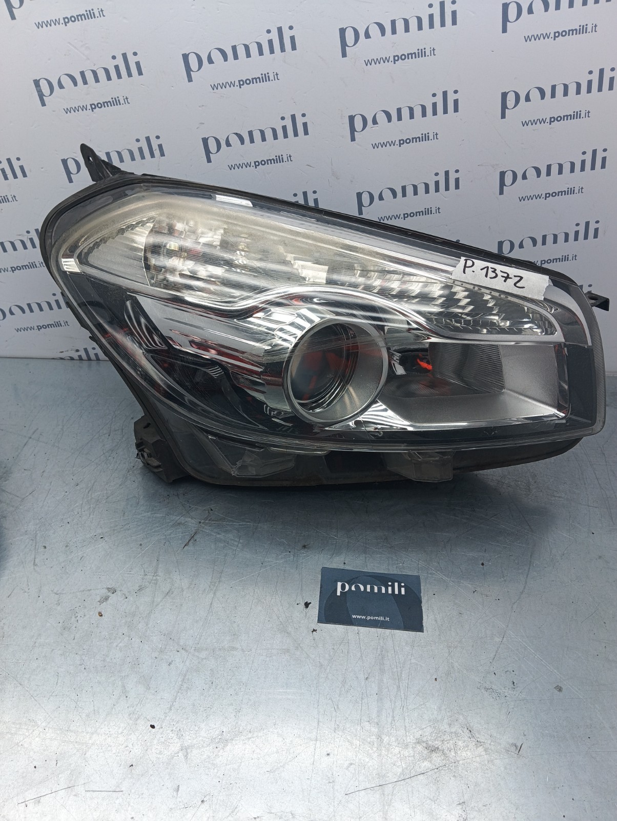 Pomili Fanaleria Faro anteriore destro Nissan Qashqai 26010BR00B usato