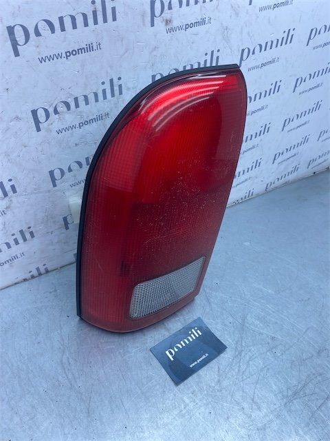 Pomili Fanaleria Suzuki Grand Vitara fanale posteriore superiore sinistro