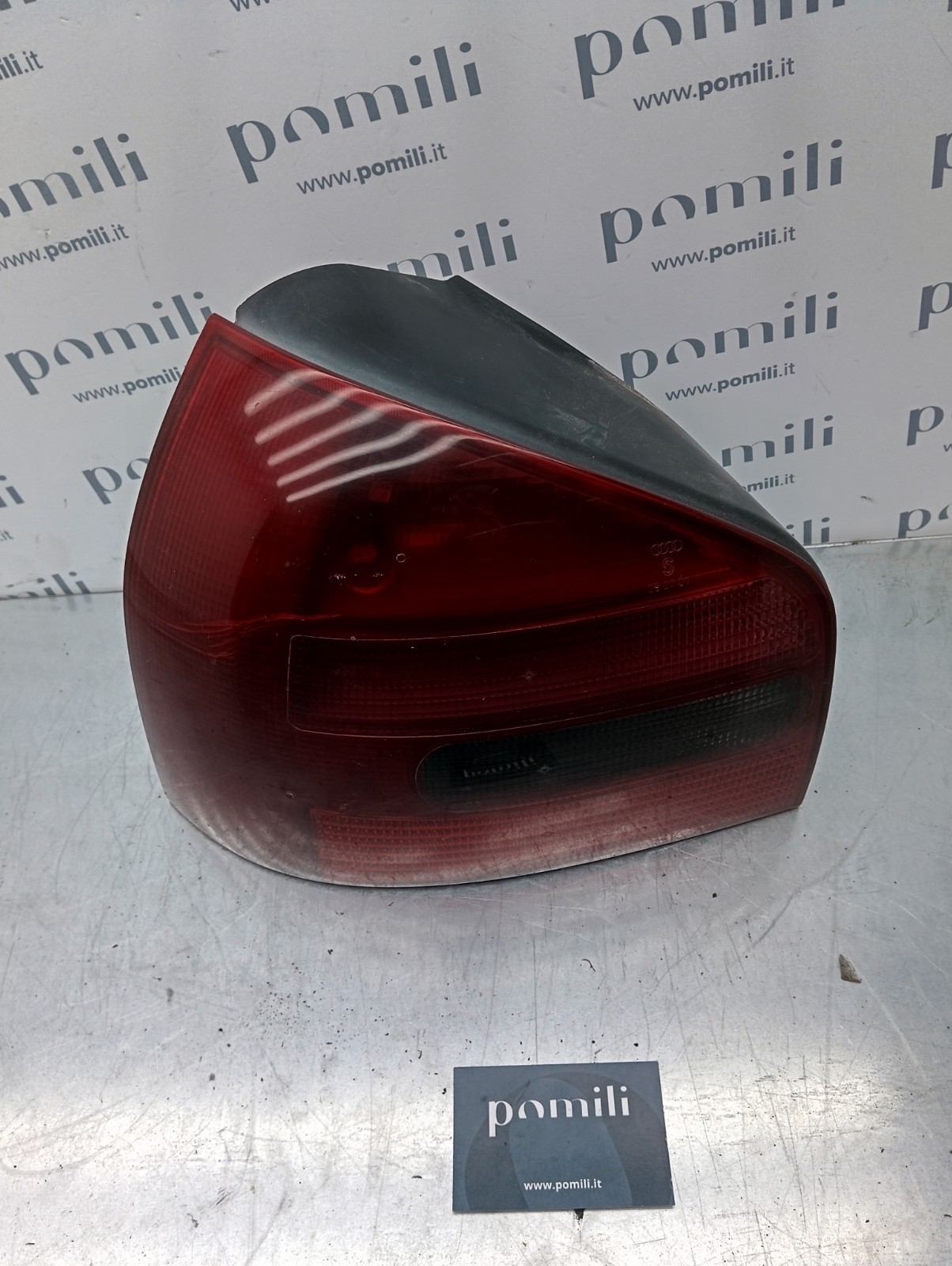 Pomili Fanaleria Fanale posteriore sinistro Audi A3 8L0945095A usato