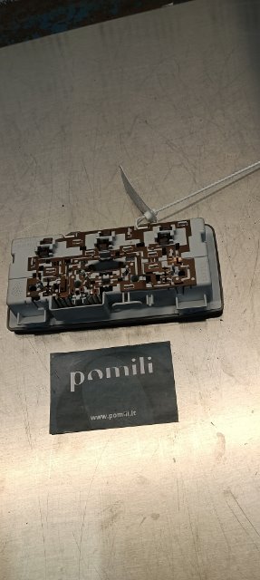 Pomili Fanaleria luce cortesia anteriore tetto Chevrolet Orlando J309 dal 2010