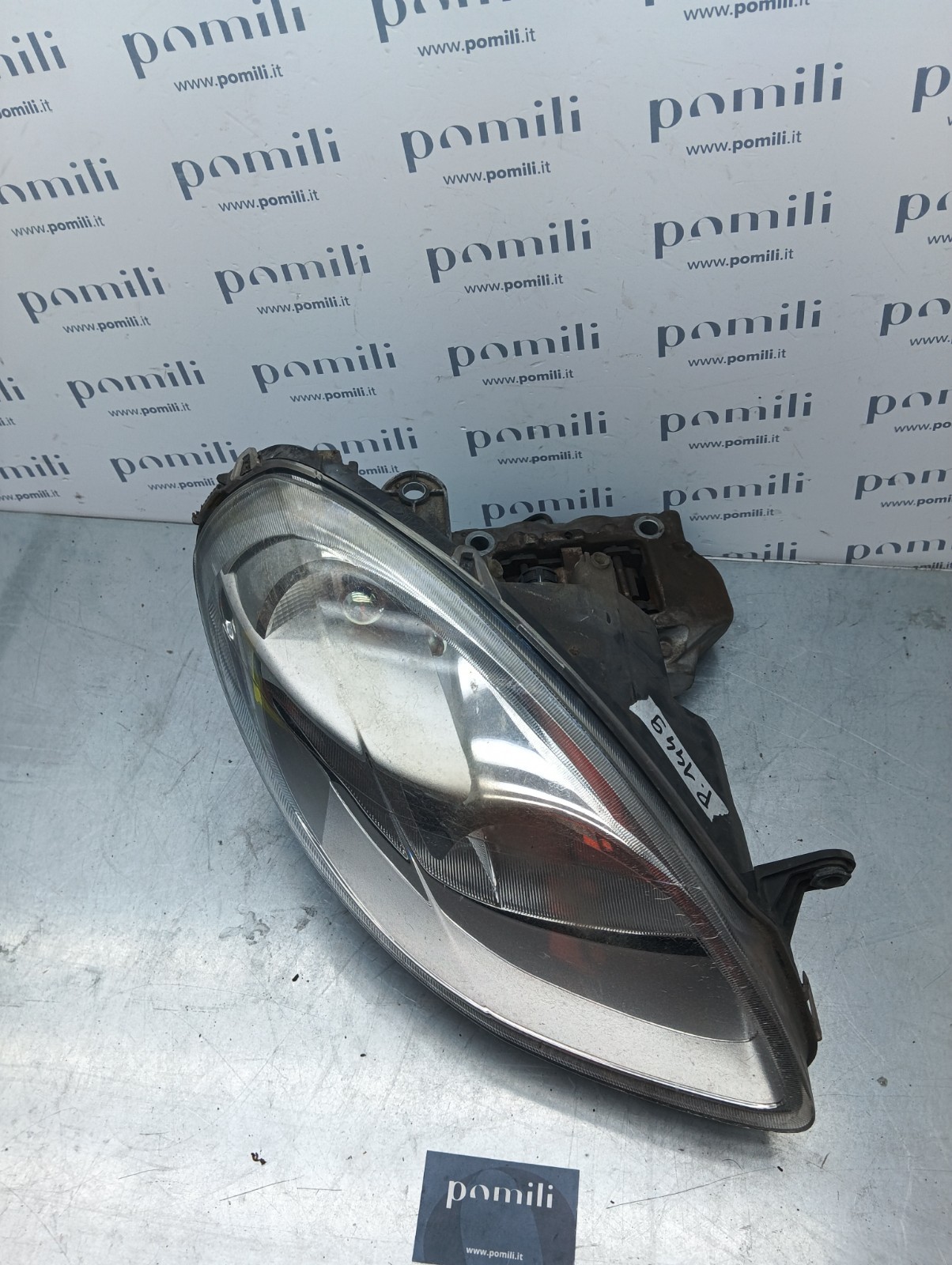 Pomili Fanaleria Lancia Ypsilon 153873-01 faro anteriore destro usato