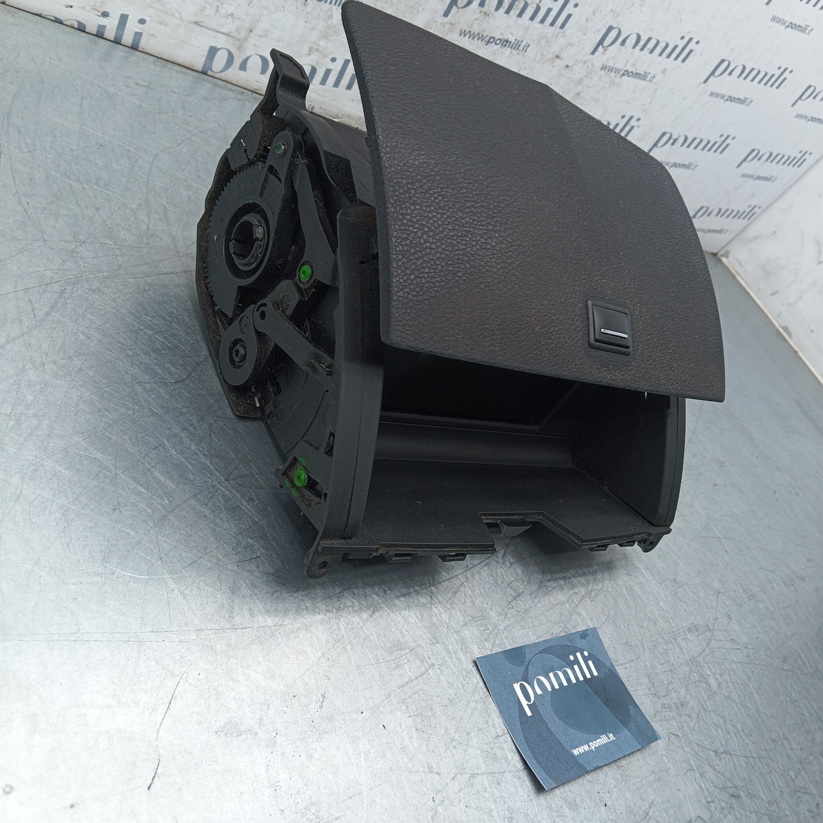 Pomili Elettronica/batteria ibride Mercedes-Benz Classe C schermo centrale usato A204 680 12 31 9F45