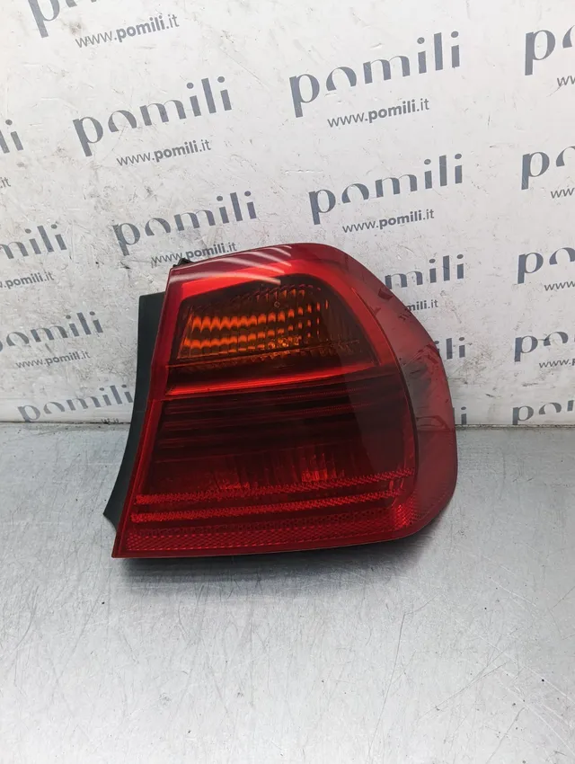 Pomili Fanaleria 276302 fanale posteriore destro BMW Serie 3 E90 usato