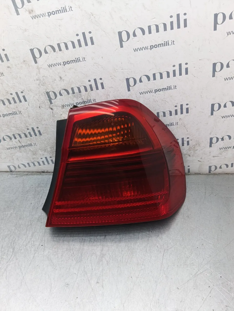 Pomili Fanaleria 276302 fanale posteriore destro BMW Serie 3 E90 usato