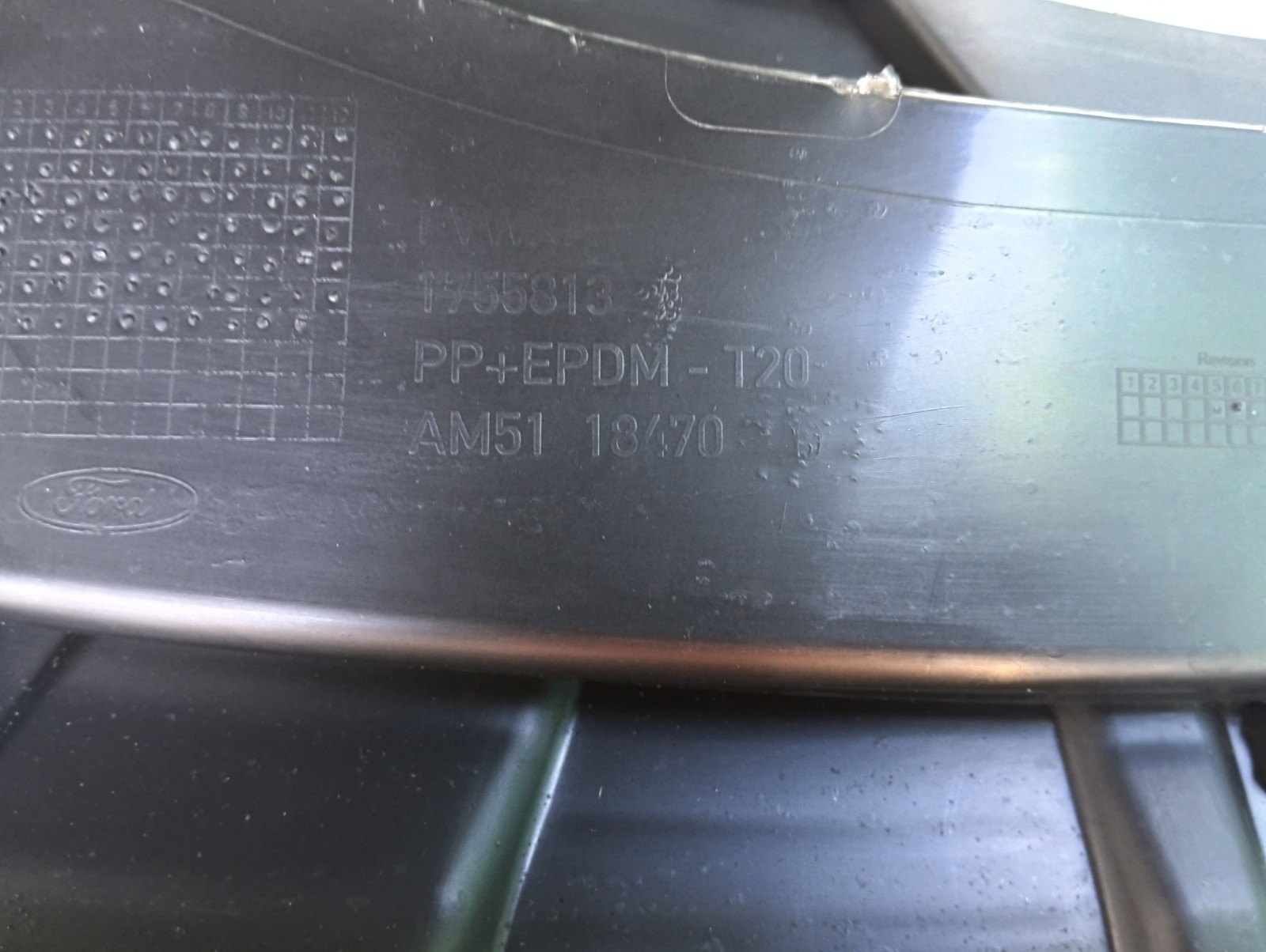 Pomili Rivestimenti interni e parti interne Ford C-Max AM51 18470 rivestimento cruscotto usato