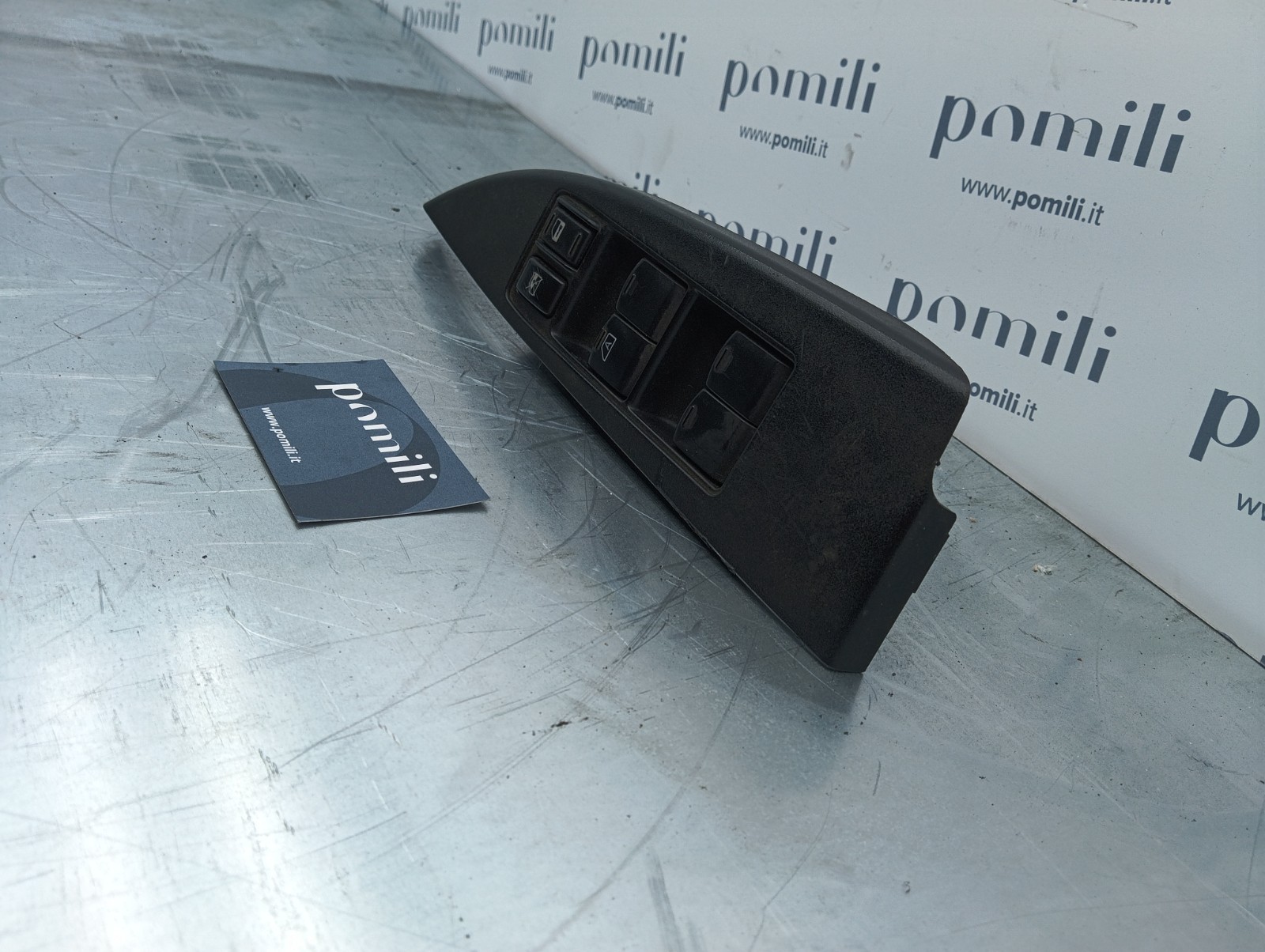 Pomili Rivestimenti interni e parti interne Subaru Outback 94263AJ030 comandi alzacristalli sinistri usati