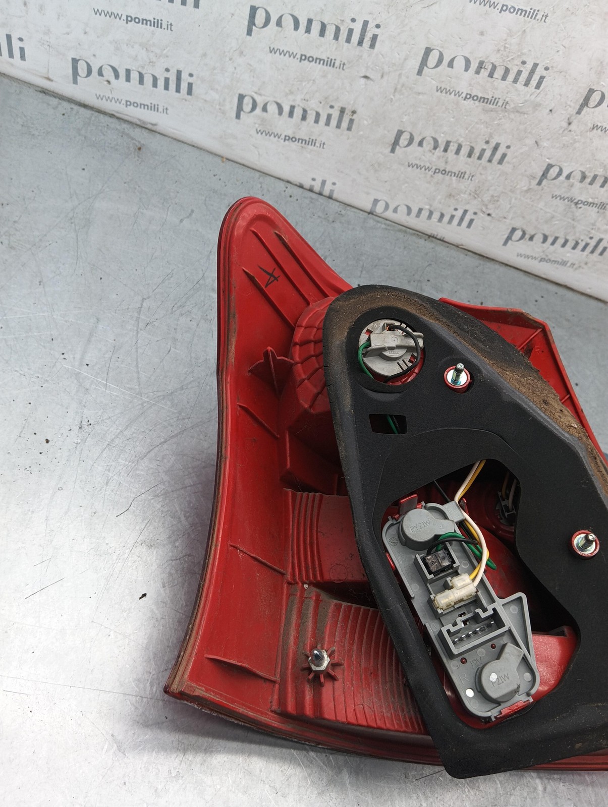 Pomili Fanaleria Toyota Yaris Serie 005638 fanale posteriore destro usato