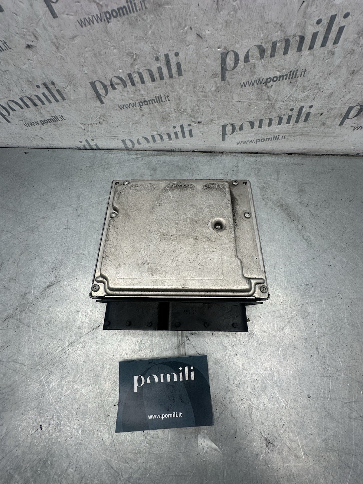 Pomili Centraline ECU Mercedes 2.2 CDI A6111535279 centralina motore usata
