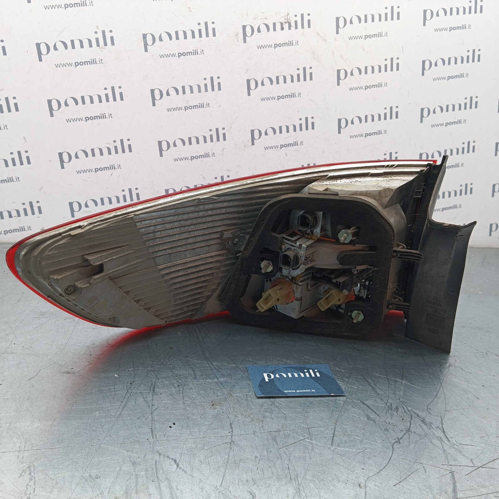 Pomili Fanaleria BMW X6 E71 fanale posteriore destro 22418002 usato