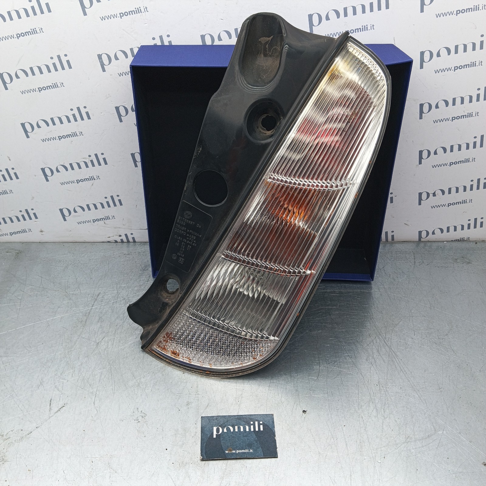 Pomili Fanaleria Fanale destro Lancia Y 51786657 usato
