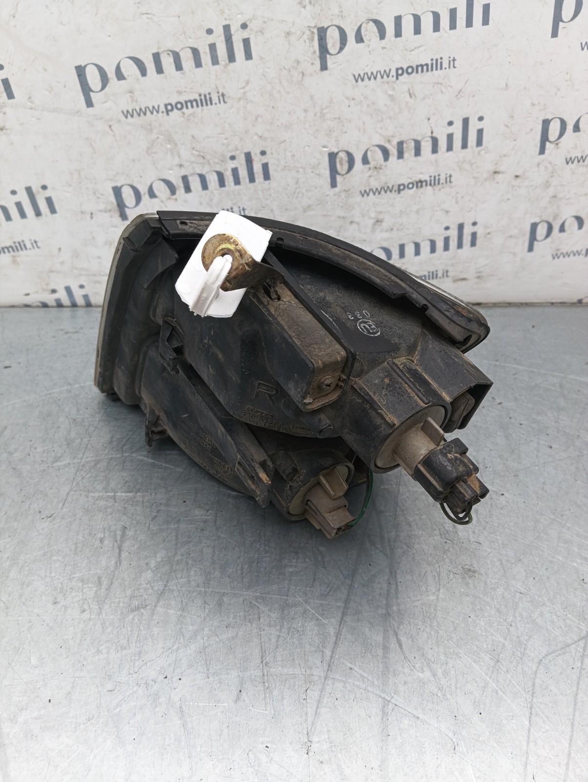 Pomili Fanaleria 210-87233 freccia anteriore sinistra usata