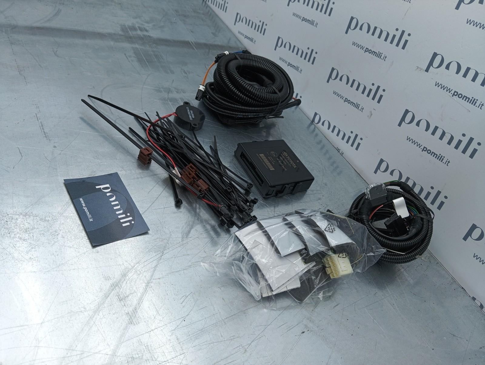 Pomili Elettronica/batteria ibride kit sensori parcheggio anteriore Toyota Prius PZ464-G3421-D0 usato