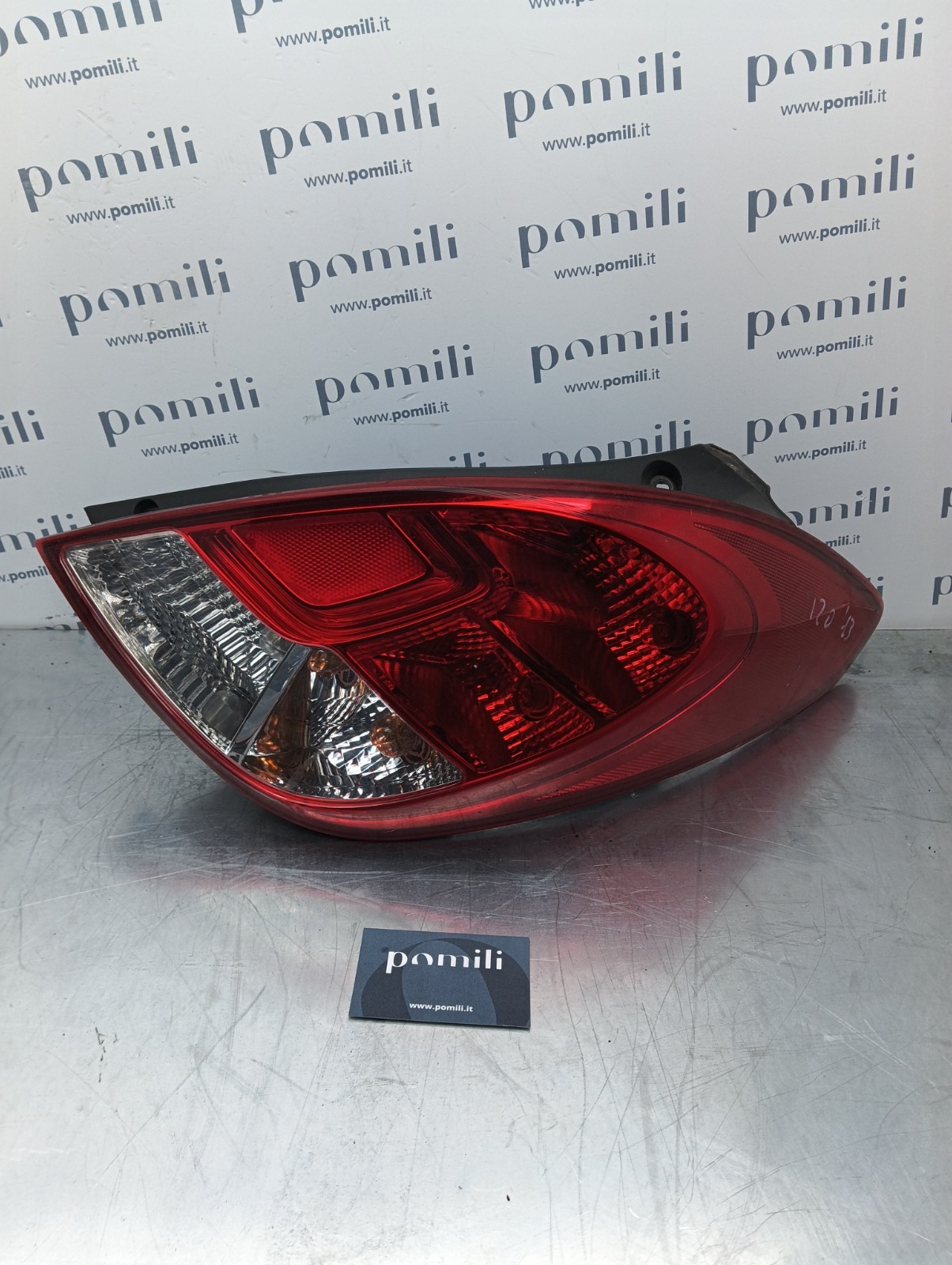Pomili Fanaleria HYUNDAI I 20 fanale posteriore destro 92402-4P500 usato