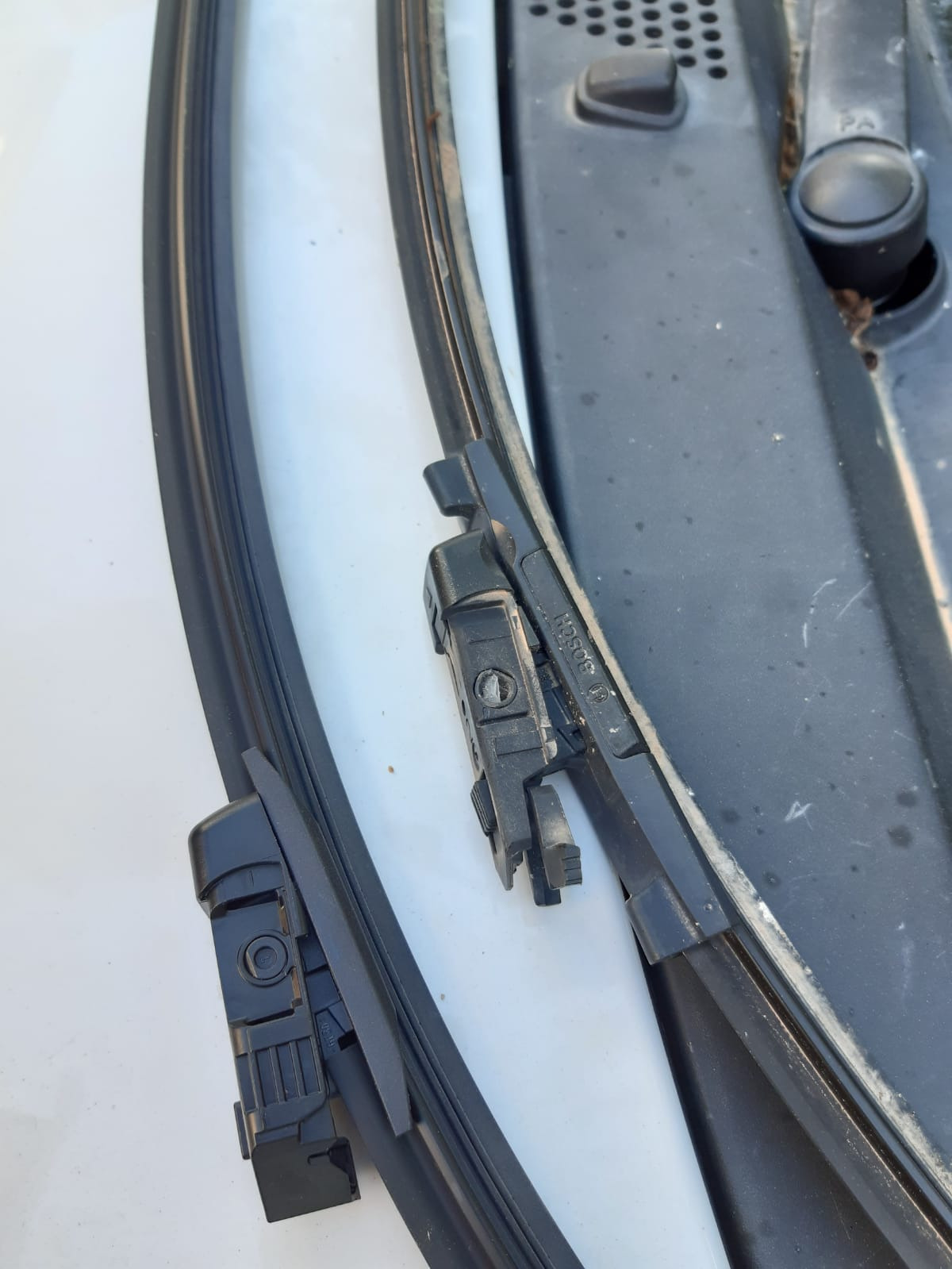 Bosch Spazzole tergicristallo Aerotwin A583SS anteriori 2 pezzi flat blade
