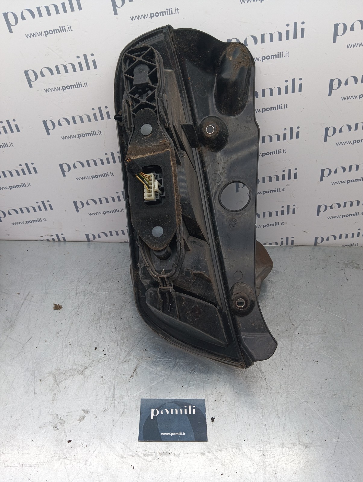 Pomili Fanaleria Lancia Y 1° serie fanale posteriore sinistro usato 51753384