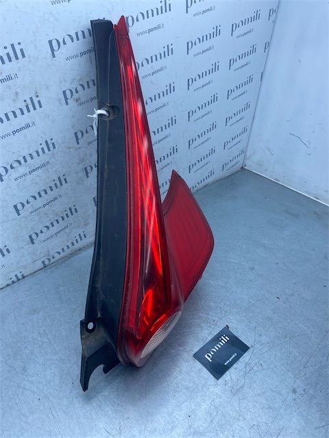 Pomili Fanaleria Nissan Juke F15E fanale posteriore destro