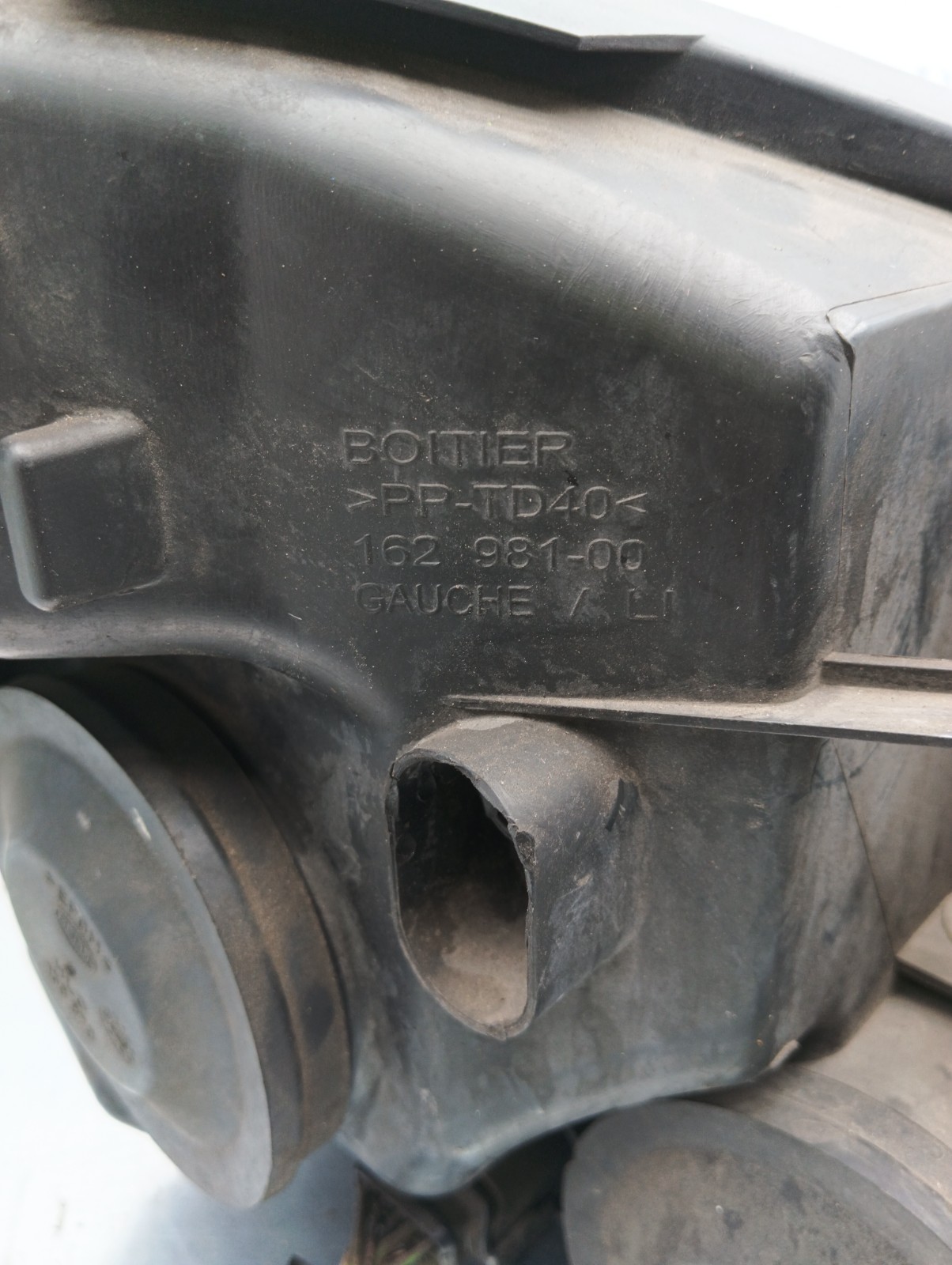 Pomili Fanaleria Citroen C4 Picasso faro anteriore destro 162981-00 usato