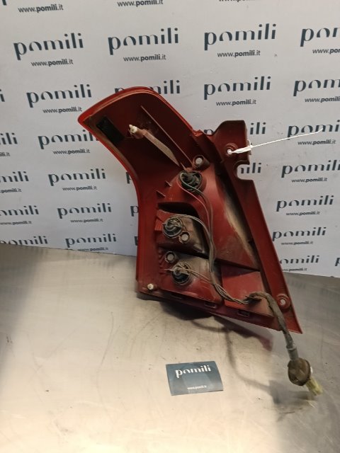 Pomili Fanaleria Suzuki Swift fanale posteriore destro